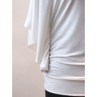 Bluzeczka Diana z pięknymi falbaniastymi rękawami - ecru